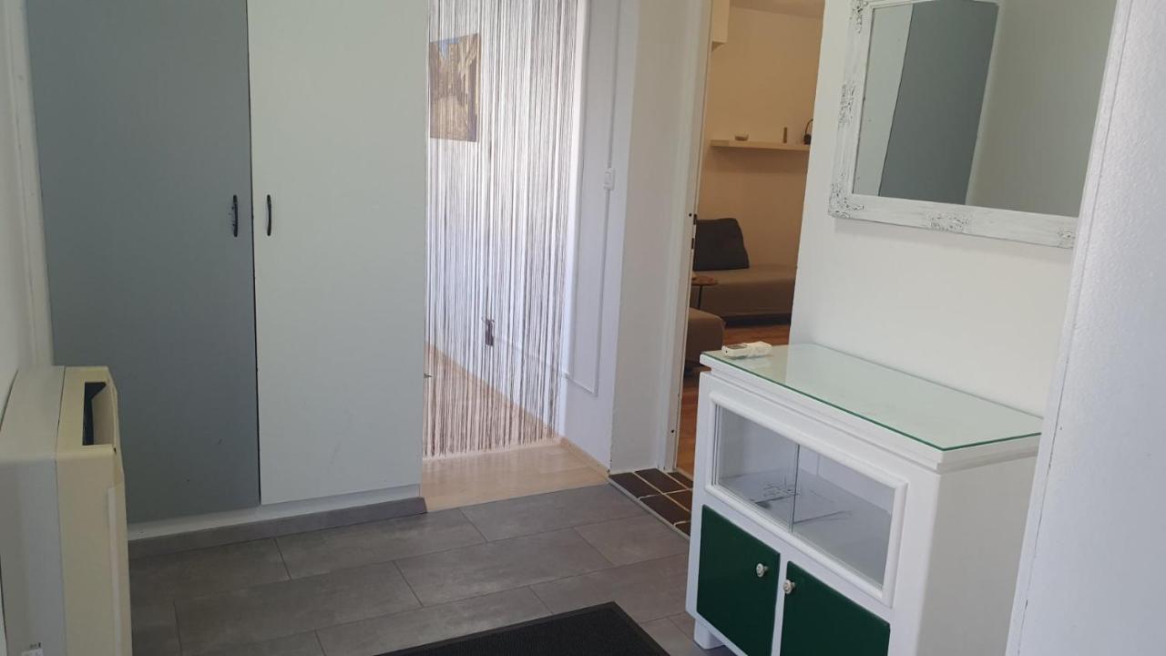 Apartment with garden in Barbariga Exterior foto